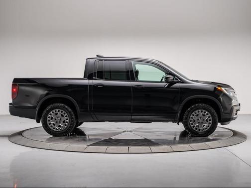 2019 Honda Ridgeline Black Edition