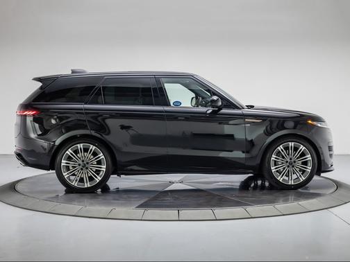 SANTORINI BLACK 2026 Land Rover Range Rover Sport SE