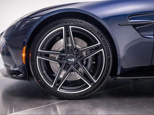 2026 Aston Martin Vantage 