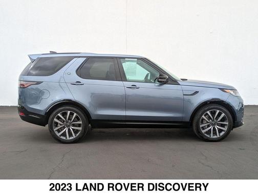 2023 Land Rover Discovery P300 S R-Dynamic