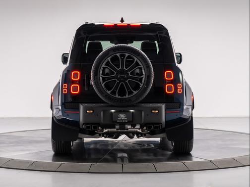 SARGASSO BLUE 2026 Land Rover Defender 110 OCTA