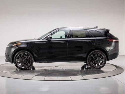 2026 Land Rover Range Rover Velar P400 Dynamic SE