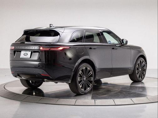 2026 Land Rover Range Rover Velar P400 Dynamic SE