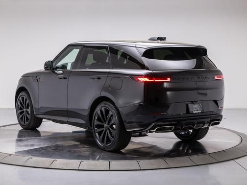 2026 Land Rover Range Rover Sport 5.0 Supercharged Dynamic
