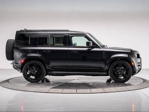 2026 Land Rover Defender P400 X-Dynamic SE