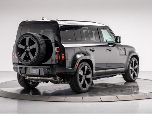 2026 Land Rover Defender P400 X-Dynamic SE