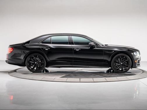 2021 Bentley Flying Spur V8