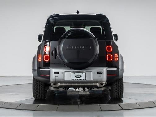 2025 Land Rover Defender P300