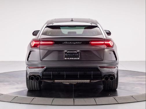 2021 Lamborghini Urus Base