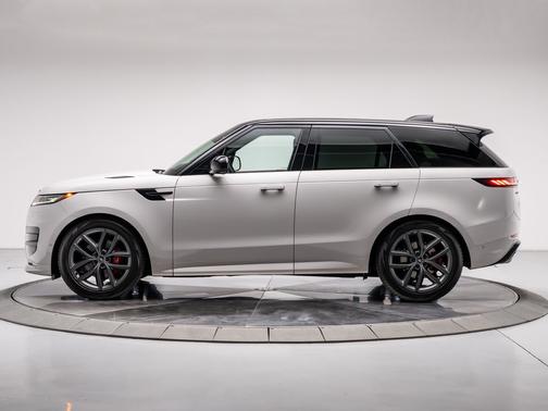 Borasco Gray Metallic 2024 Land Rover Range Rover Sport SE