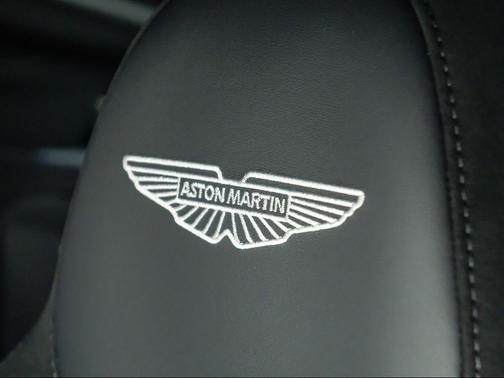 2025 Aston Martin Vantage Base