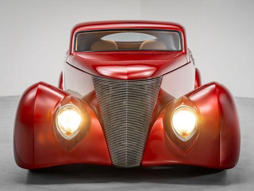 1937 Ford Deluxe OZE CUSTOM