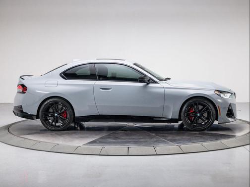 2024 BMW M240 i