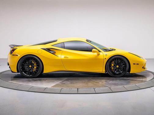 2018 Ferrari 488 GTB Base