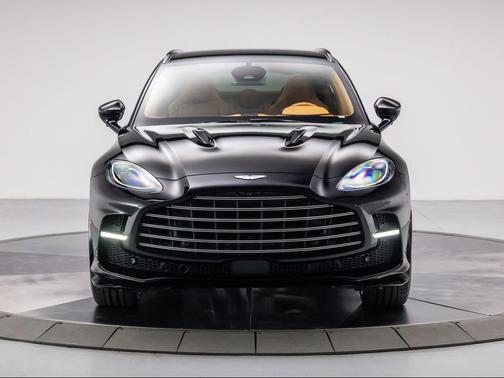 2026 Aston Martin DBX 707