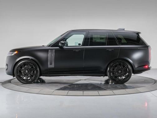 2025 Land Rover Range Rover P530 SE