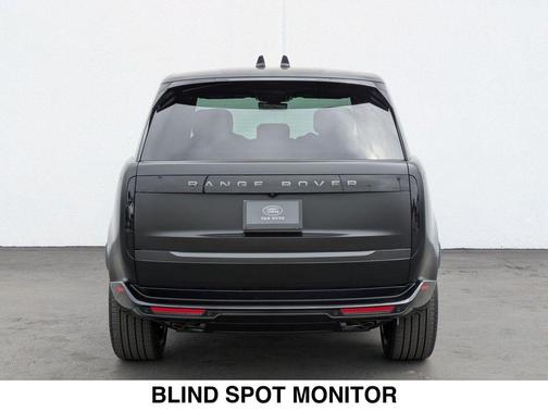 2025 Land Rover Range Rover P530 SE