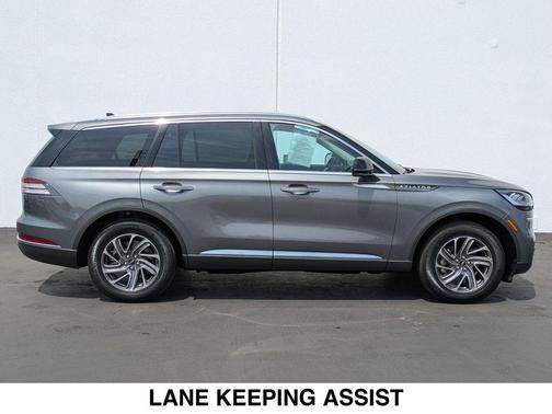 2023 Lincoln Aviator Standard AWD