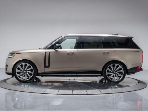 2025 Land Rover Range Rover P530 SE 7 Seat