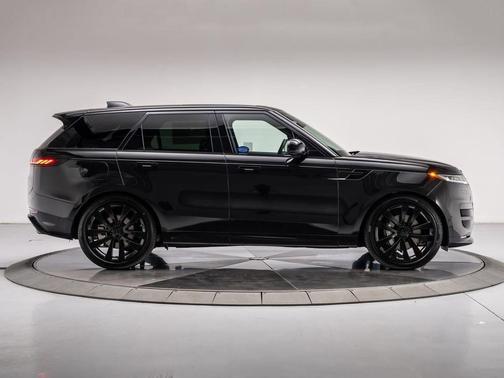 SANTORINI BLACK 2026 Land Rover Range Rover Sport SE