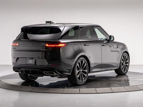 SANTORINI BLACK 2026 Land Rover Range Rover Sport SE