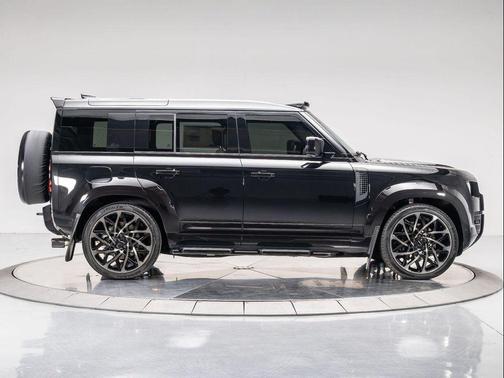 2025 Land Rover Defender 110 P500 X-Dynamic SE