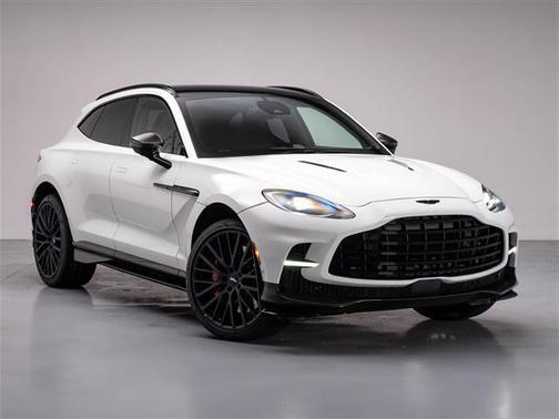 2025 Aston Martin DBX 707