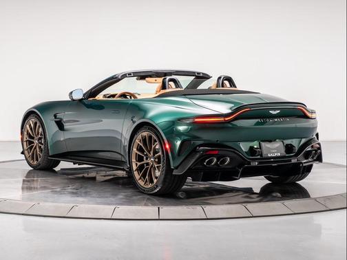2026 Aston Martin Vantage Base