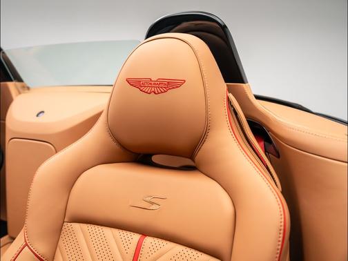 Malachite 2026 Aston Martin Vantage S