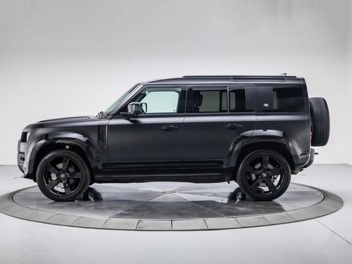 2024 Land Rover Defender 110 P400 X-Dynamic SE