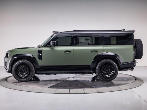 2025 Land Rover Defender P500 V8