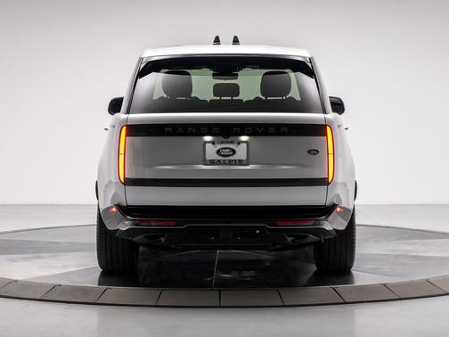 2023 Land Rover Range Rover P400 SE