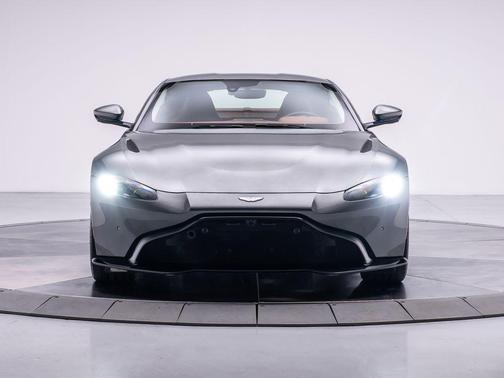 2020 Aston Martin Vantage Base