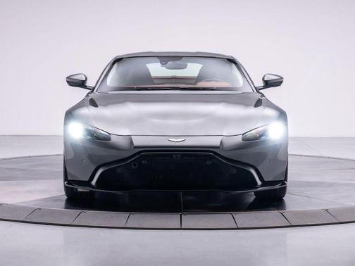 2020 Aston Martin Vantage Base