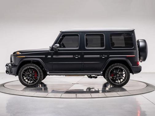 MANUFAKTUR Night Black Magno 2025 Mercedes-Benz AMG G 63 Base