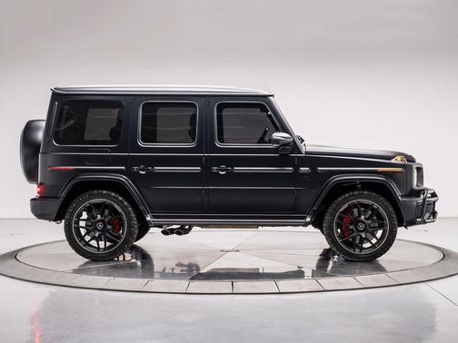 MANUFAKTUR Night Black Magno 2025 Mercedes-Benz AMG G 63 Base