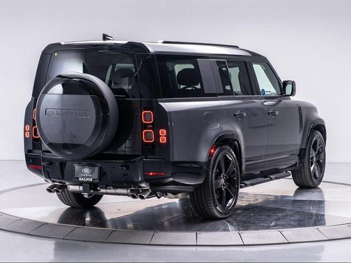 CARPATHIAN GREY 2025 Land Rover Defender V8