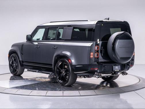 CARPATHIAN GREY 2025 Land Rover Defender V8