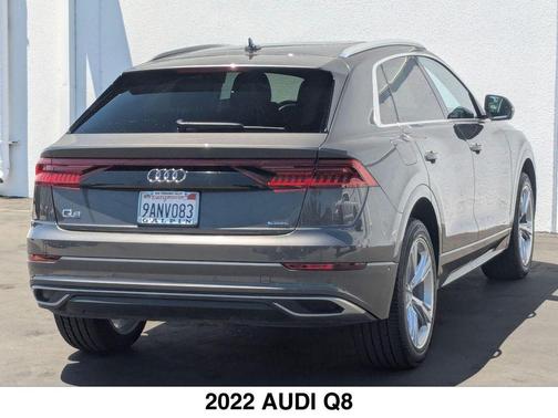 2022 Audi Q8 55 Premium
