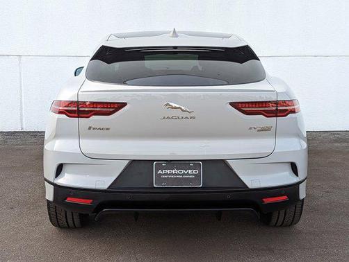 Photo 4 of 39 of 2019 Jaguar I-PACE EV400 SE