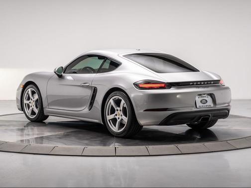 2018 Porsche 718 Cayman Base