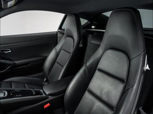 2018 Porsche 718 Cayman Base