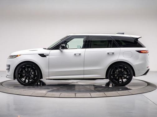 2026 Land Rover Range Rover Sport 5.0 Supercharged Dynamic