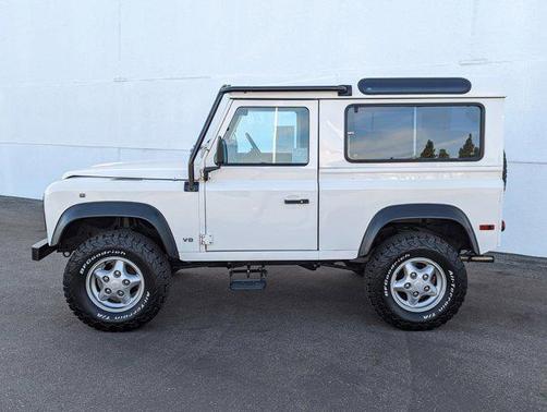 Photo 2 of 32 of 1997 Land Rover Defender 90 Hard Top