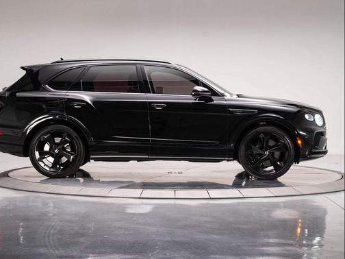 2022 Bentley Bentayga V8