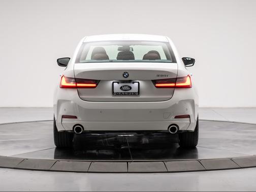 Alpine White 2024 BMW 330 i