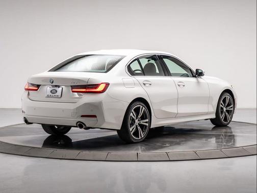 Alpine White 2024 BMW 330 i