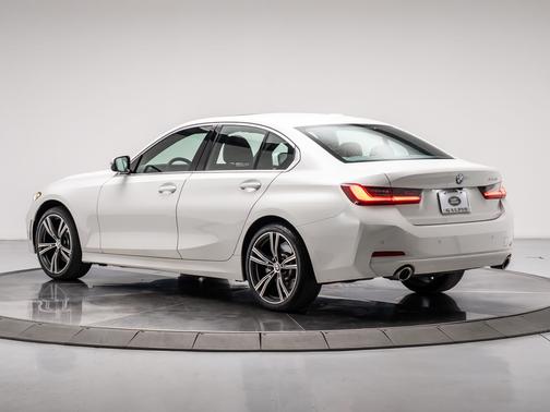 Alpine White 2024 BMW 330 i