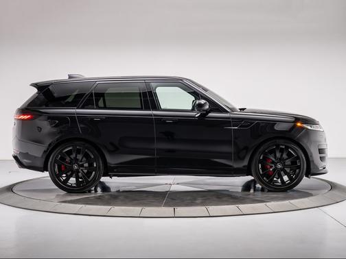 Santorini Black Metallic 2023 Land Rover Range Rover Sport SE