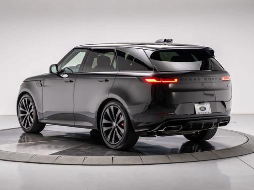 Santorini Black Metallic 2023 Land Rover Range Rover Sport SE
